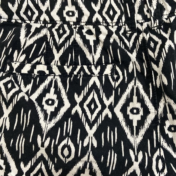 Old Navy Shorts - Picture 7 of 8